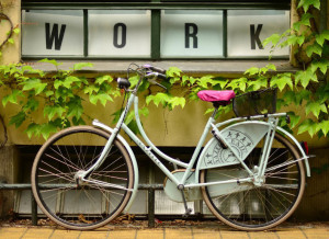 bike-window-work_793x577